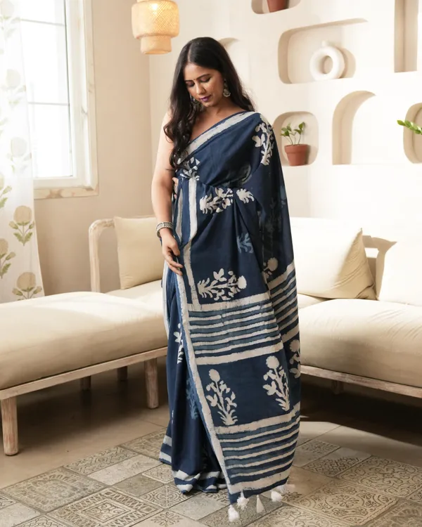 Indigo_Cotton_Mughal_Butta_Dabu_Print_Mul_Saree_For_Women